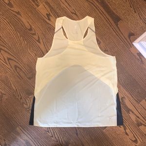 ON Running Womens Tank